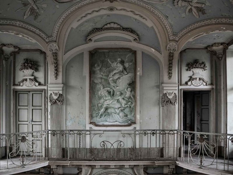 Tempo sospeso, Art of Decay di Andrea Meloni. Urbex, villa abbandonata in Piemonte, Italia