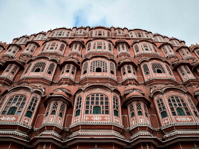Il bellissimo Hawa Mahal noto come palazzo dei venti a Jaipur