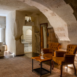 Taru Cave Suites Cappadocia, dormire nelle grotte storiche di Urgup
